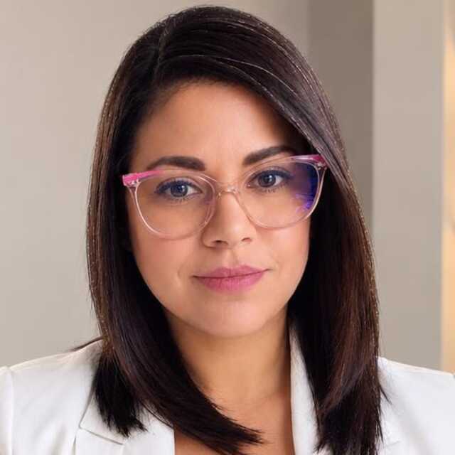 Retrato de Karla Sánchez, del equipo de Centro y Calma